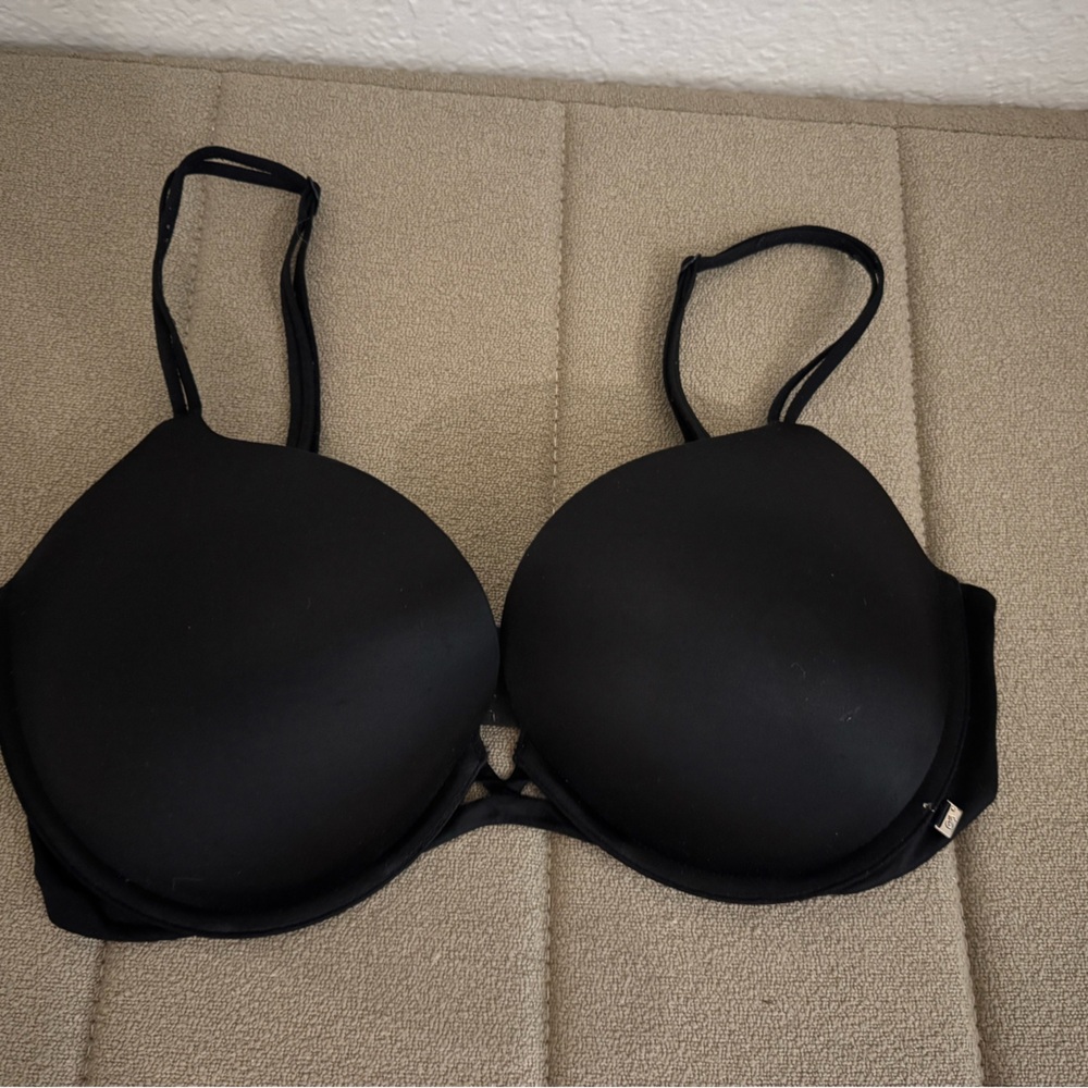 Victoria's Secret Very Sexy PushUp Black Bra